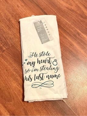 NEW! CASABA Wedding Kitchen Towel Set 'He Stole My Heart'